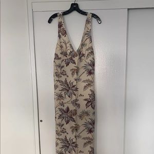 SIR. The label Dress